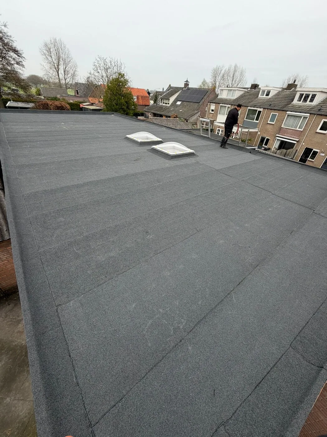Bitumen plat dak — bedrijfspand